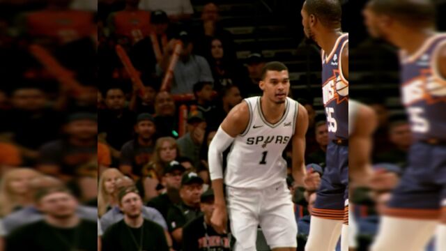 这空接我也能喂！ 文班亚马单手空接暴扣甚至都还没蹦起来