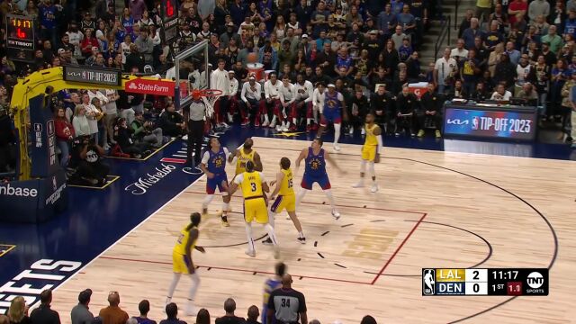 五花肉式碾压 FMVP约老师篮下无解单打予取予求