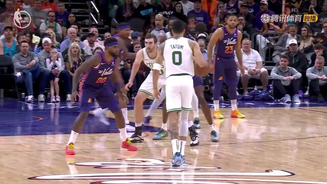 迎射2米18长人！塔图姆三分一箭穿心