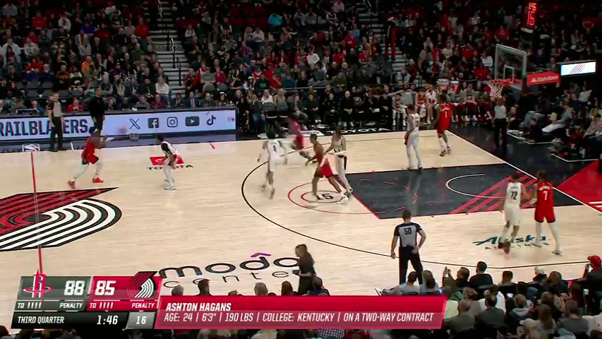 nba常规赛:火箭vs开拓者第3节中文解说回放