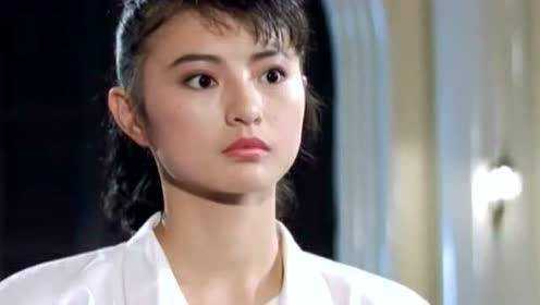 天使行动3:美女空手解决好几个打手