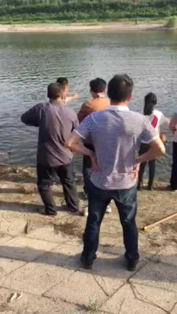 小孩溺水身亡_腾讯视频