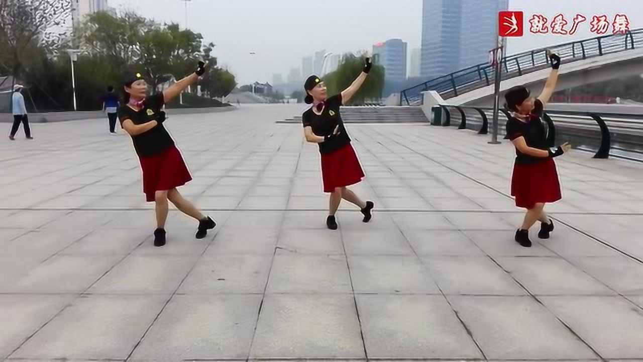 姐妹花广场舞队广场舞红马鞍云裳编舞