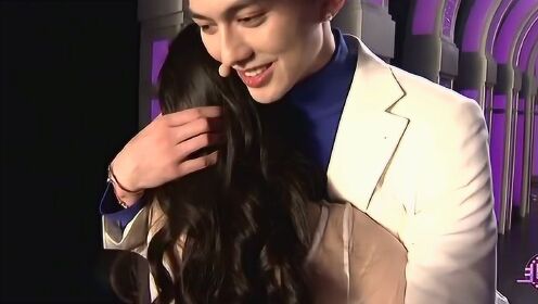 《非常完美》徐志滨拒绝女嘉宾,心痛的打开门下台抱住她!