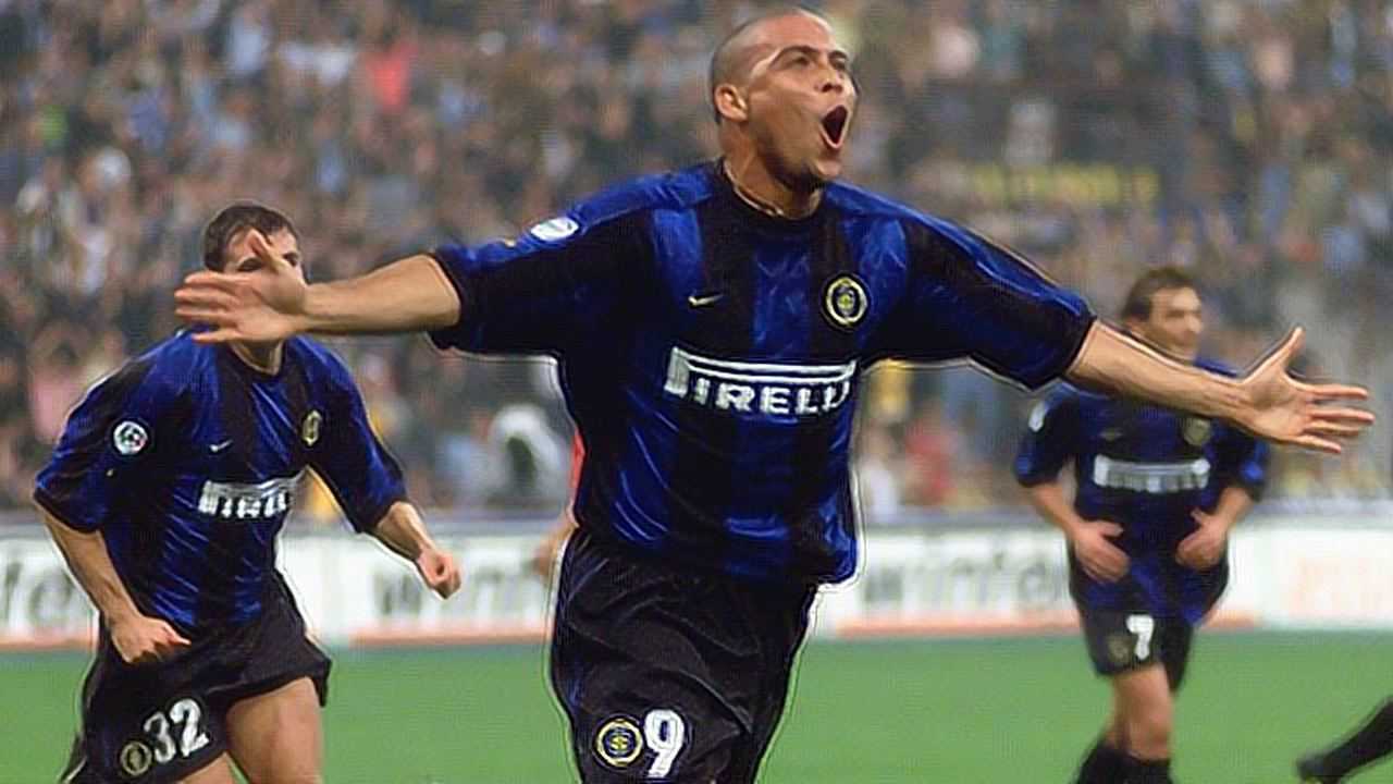 罗纳尔多钟摆式过人进球晃的门将不要不要的