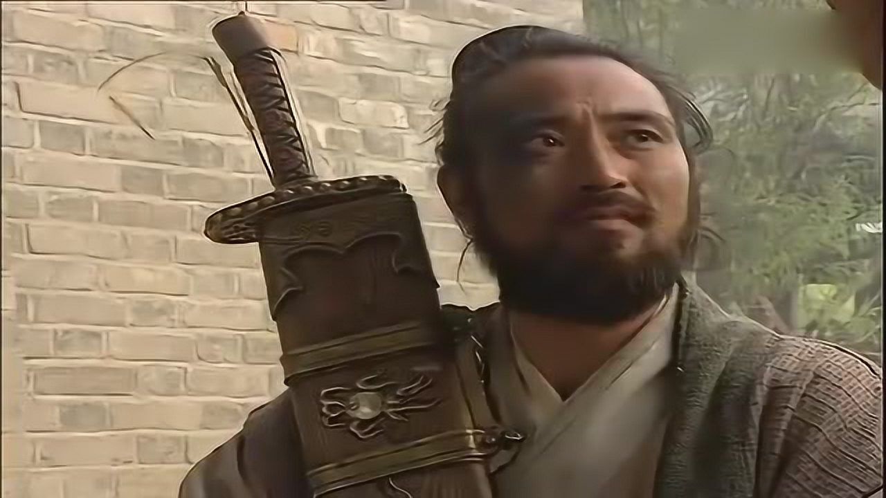 水浒传青面兽杨志街市上卖刀被市井无赖纠缠杨志大怒一刀宰了他