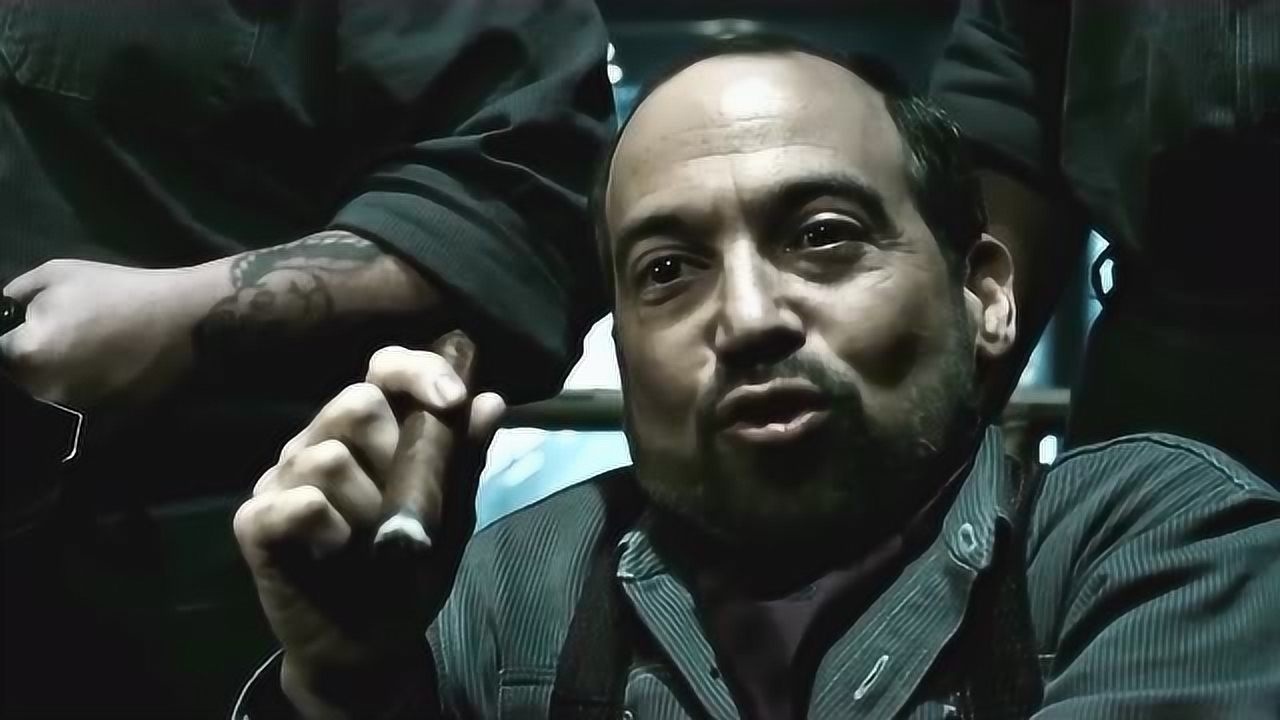 罗夏监狱牢房场景守望者2009影片剪辑