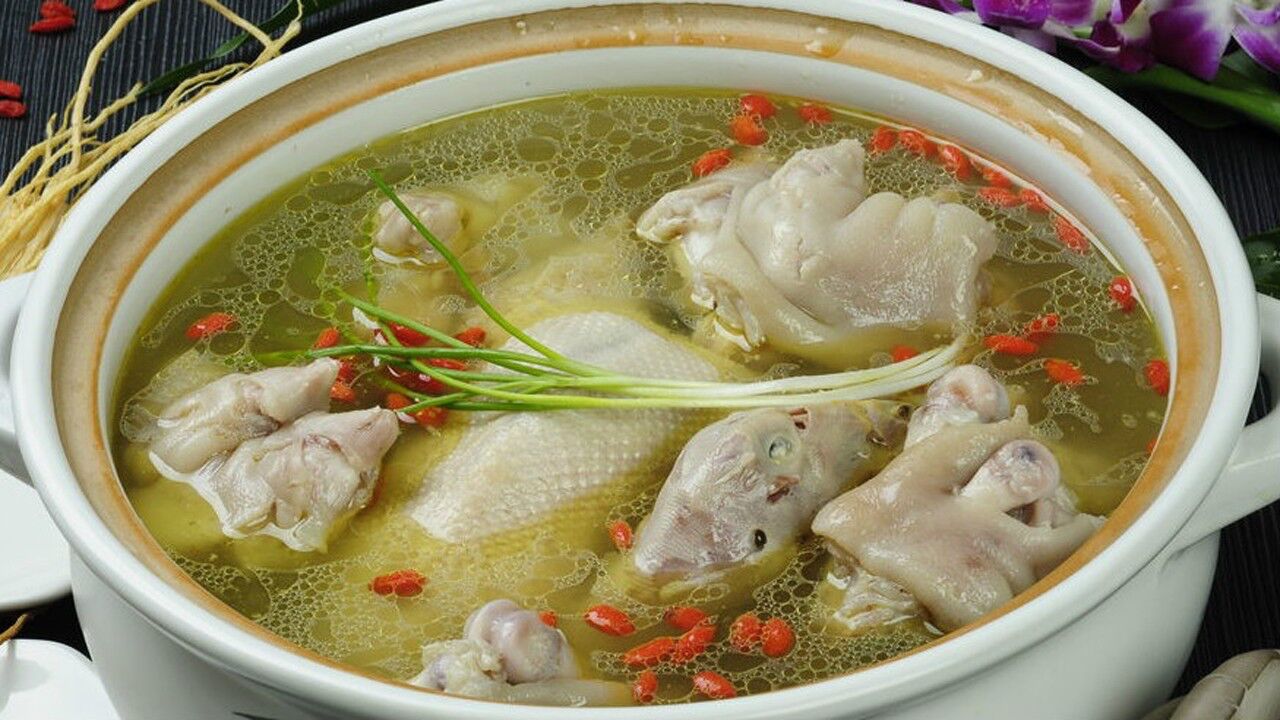 正宗粤菜陈皮老鸭汤的做法,陈皮老鸭汤夏日喝有开胃润肺的攻效