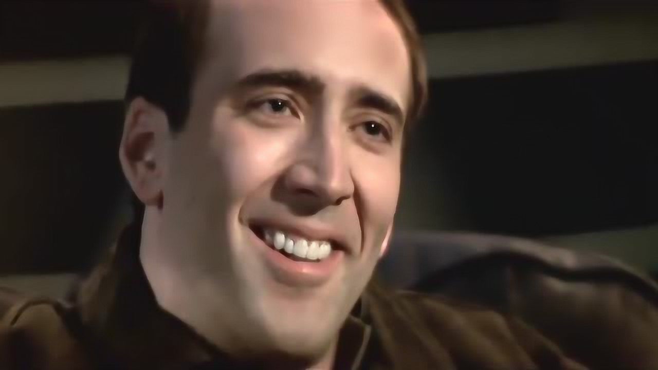 终于知道尼古拉斯凯奇憋笑gif出自哪里了看到这幅表情真太逗了