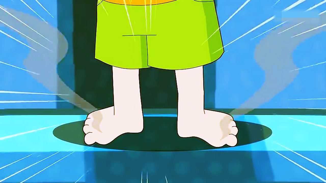 大头儿的臭脚丫威力好大竟把自己熏晕了