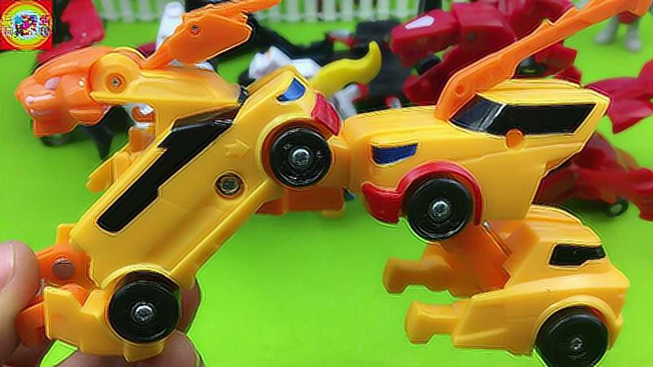 小猪佩奇和海底小纵队玩猎车兽魂虎魄玩具拆箱