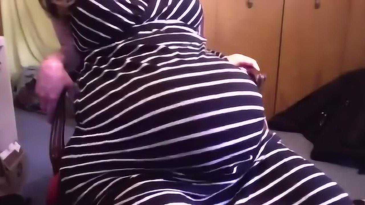 孕妇阵痛的厉害，痛的孕妈难以承受，看着人心疼_高清