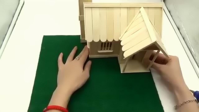 DIY教程简单小木屋 用冰棒木板搭建