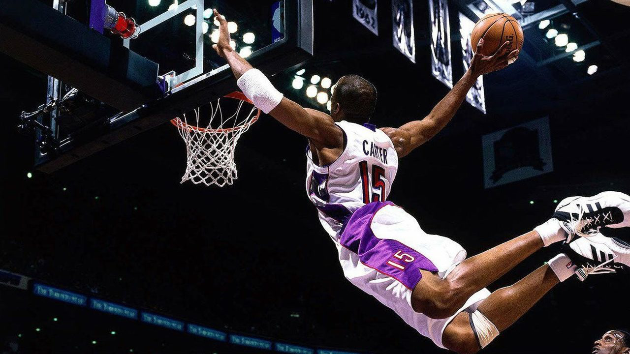 全景nbanba历史上的15号球员文斯卡特让15号称为永恒飞翔