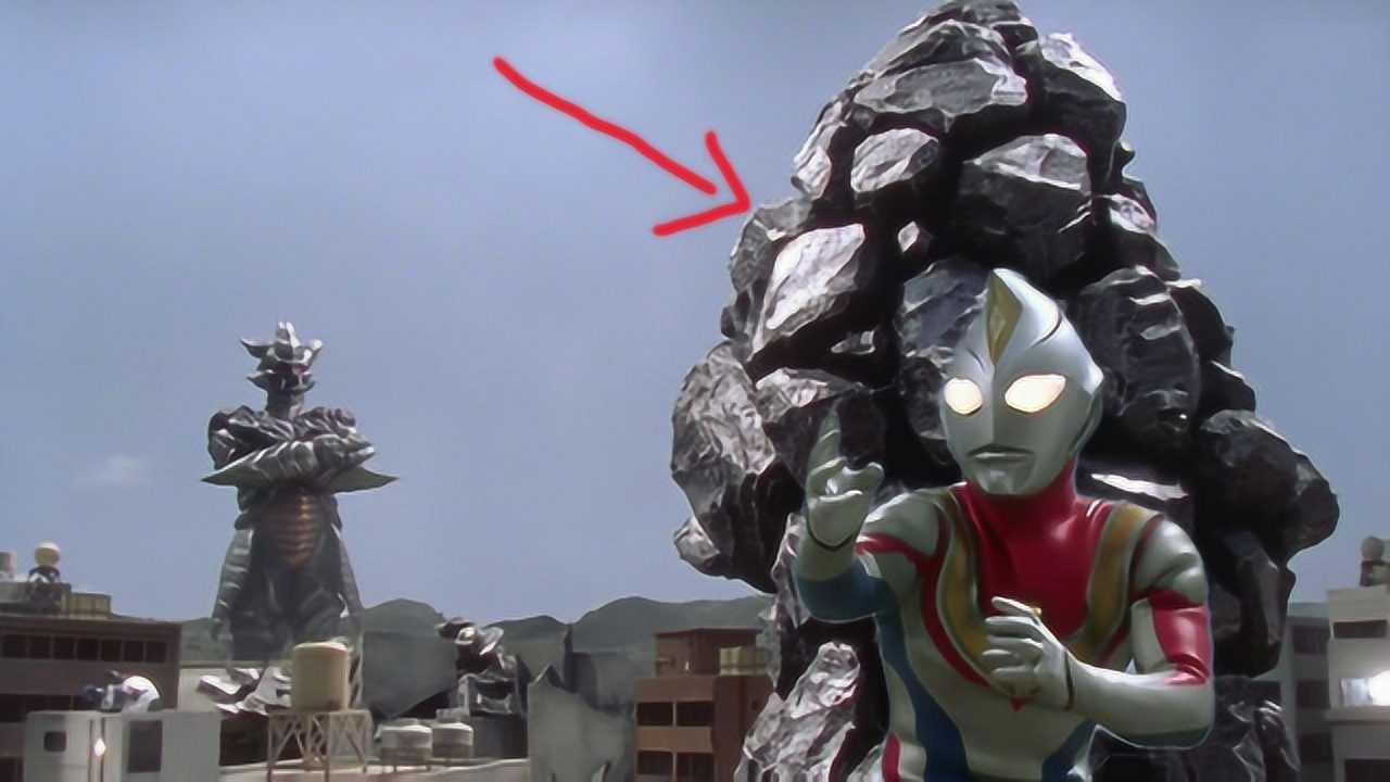 戴拿奥特曼战败最惨的一次被怪兽封在了石头里