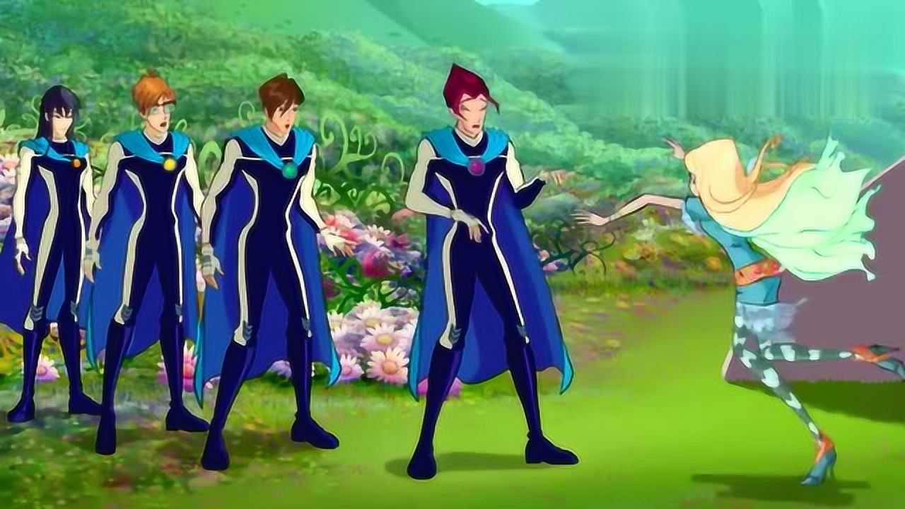 魔法俏佳人蕾儿和蓝天好久不见了想要接个吻也是够尴尬的