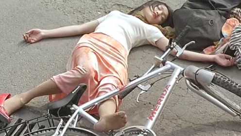 4分钟看完《17岁的单车》俩人共用一辆自行车引发的悲剧！