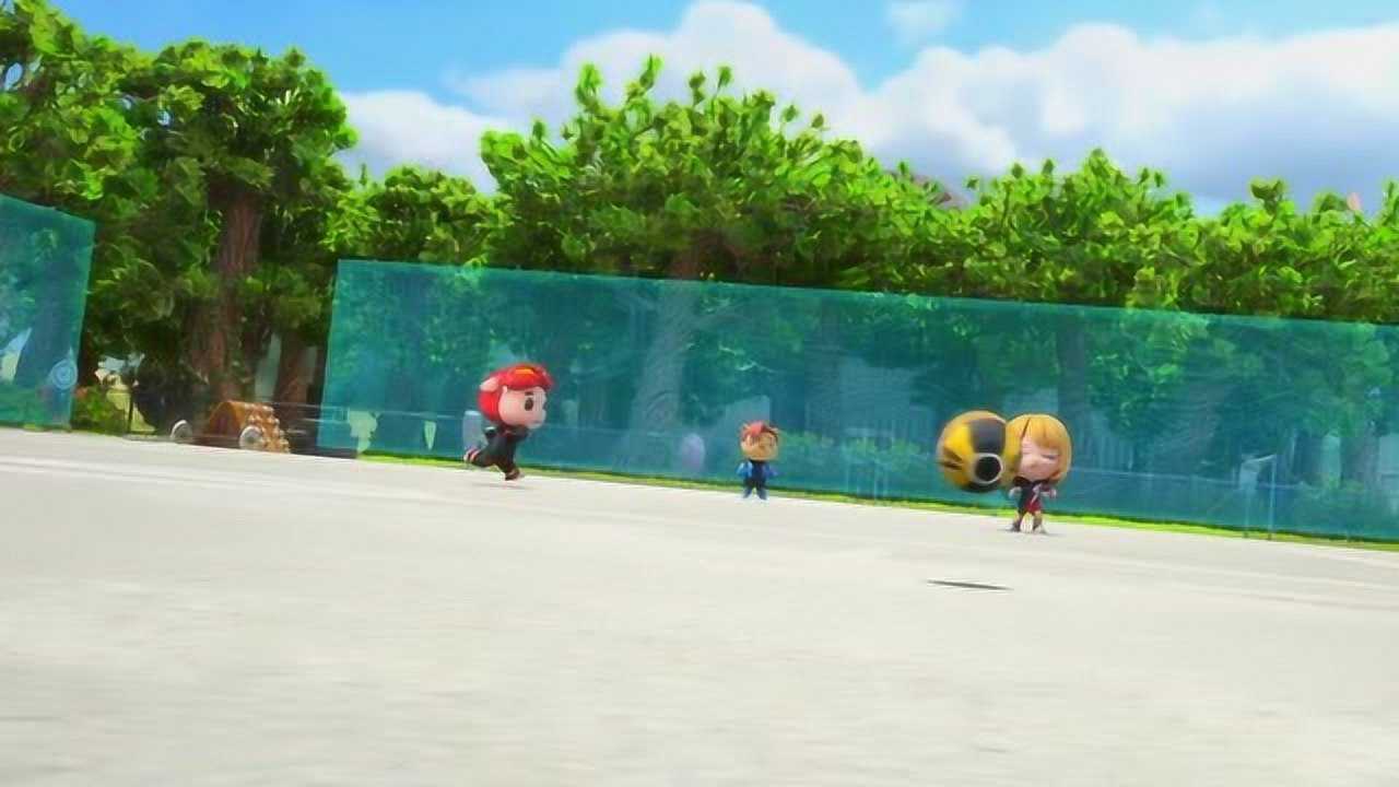 猪猪侠:猪猪侠不顾自己的脚,英雄救美菲菲结果把菲菲弄成了这样