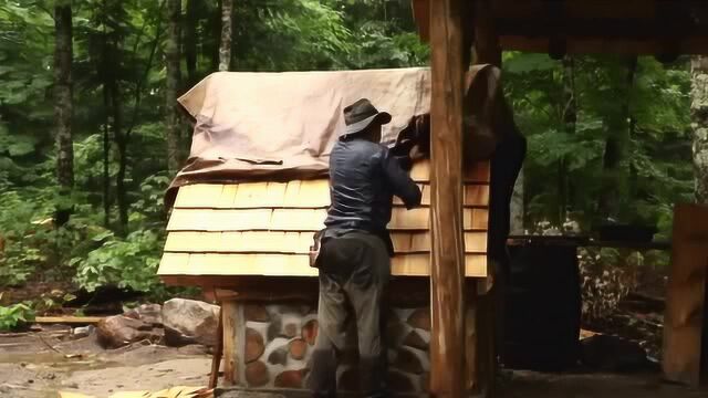 荒野生存体验生存哥建造木小屋