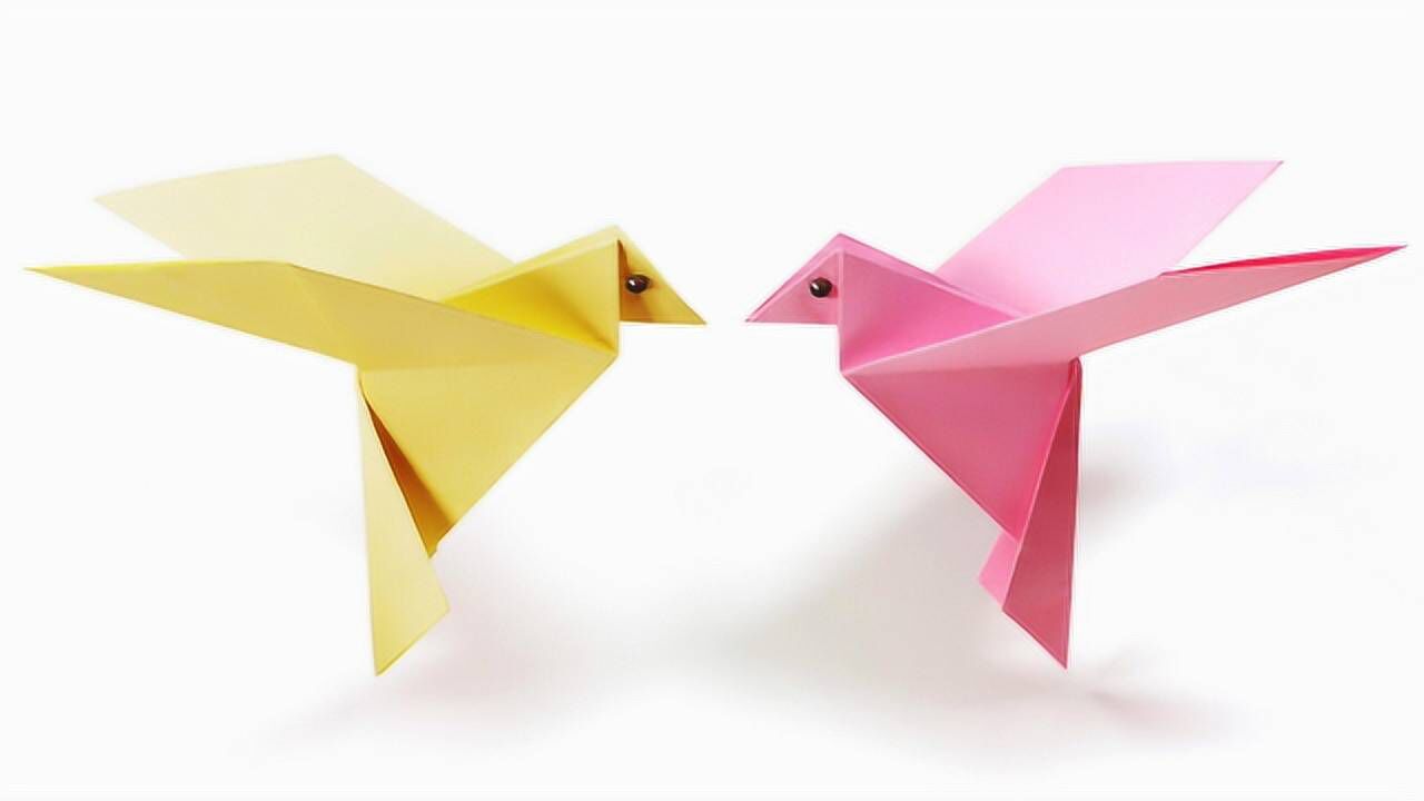 纯手工折纸教程教你如何折叠一只展翅飞翔的小鸟