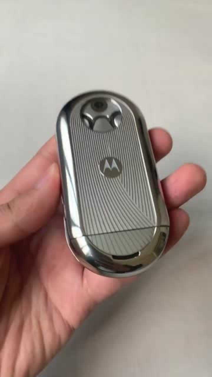 摩托罗拉aurar1,当年万元奢侈品,62克拉蓝宝石圆形屏,不锈钢机身!