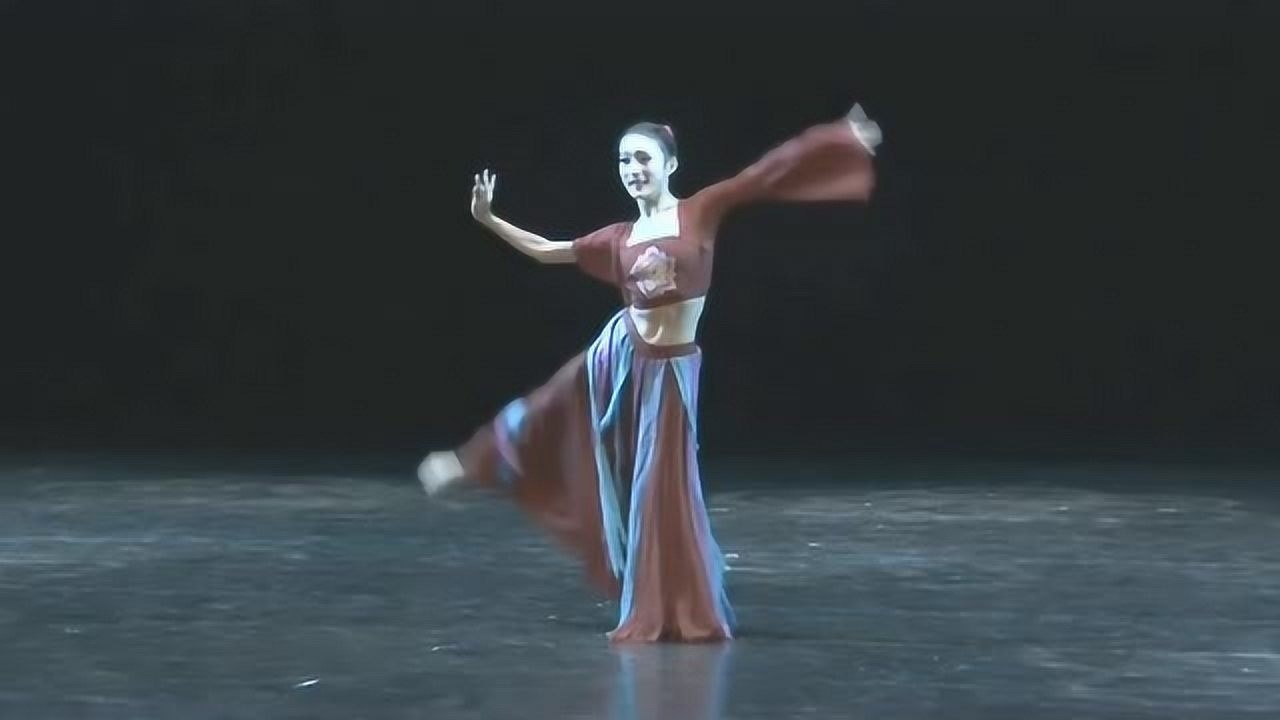 古典舞 独舞《云想霓裳》_腾讯视频