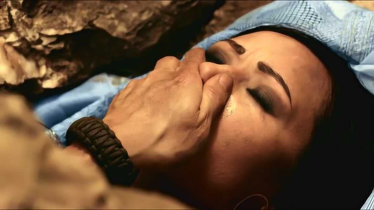 特种兵拐来一个美女美女反抗被闷死看着好心痛