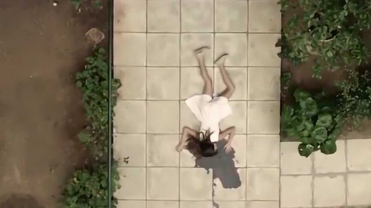 真人版鬼父，最终女孩不忍重负，跳楼自尽_腾讯视频