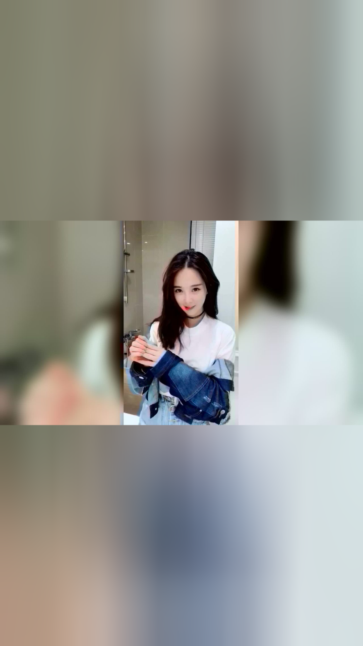 meapp长发可爱活泼小姐姐与你一对一视频聊天