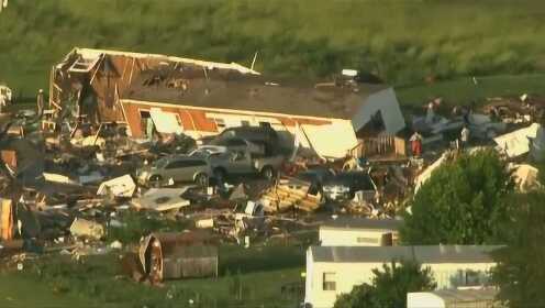 美国俄克拉何马洲遭遇龙卷风袭击已致2人死亡