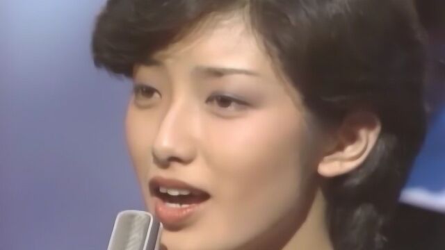 一代女神山口百惠《秋樱》现场版,唤起一代人美好的青春回忆!