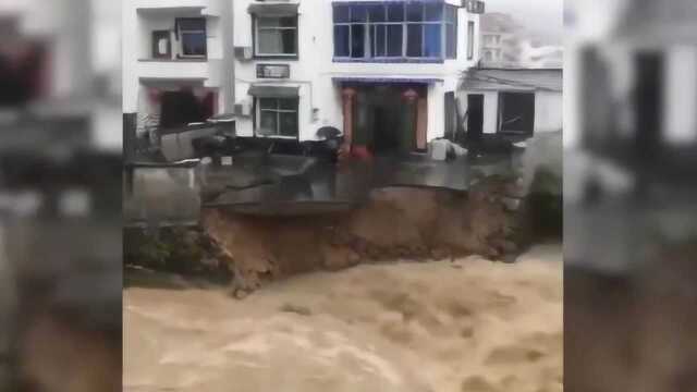 浙江桐庐突降暴雨 红色预警全县面雨量超100毫米 现山体滑坡