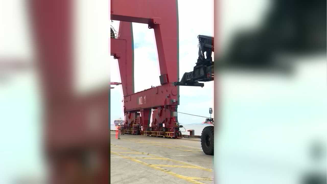 桥吊行走视频_腾讯视频