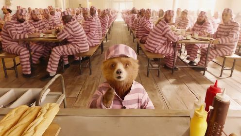 一只熊被关押监狱，因吃不惯这里饭菜，将做饭的狱霸给教训一顿！
