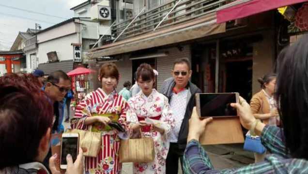 裴小峰日本旅游,京都稻荷神社祗园花街实拍