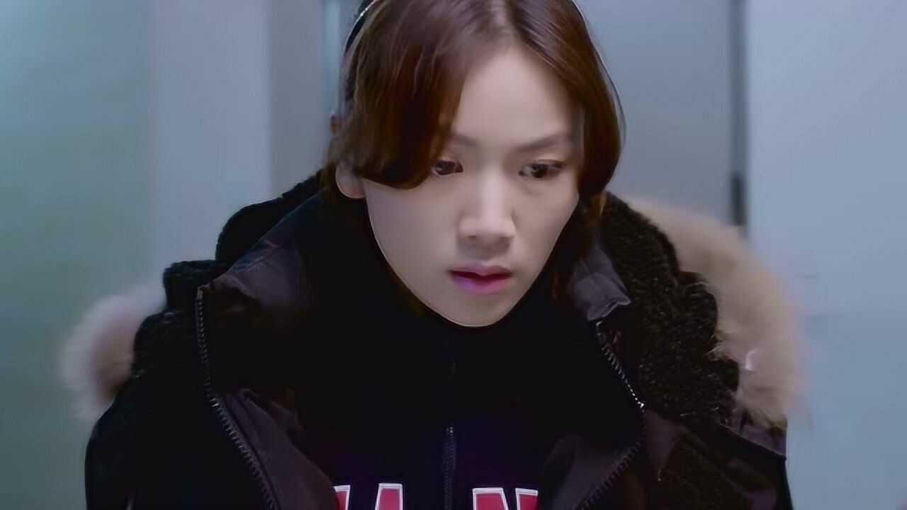 林一凡"苦肉计"成功!病房里给双燕带上钻戒,脸上的笑容绝了!