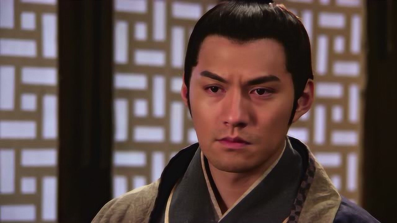 深夜秦叔宝忙完回到房间妻子早已等候多时秦叔宝有点慌了