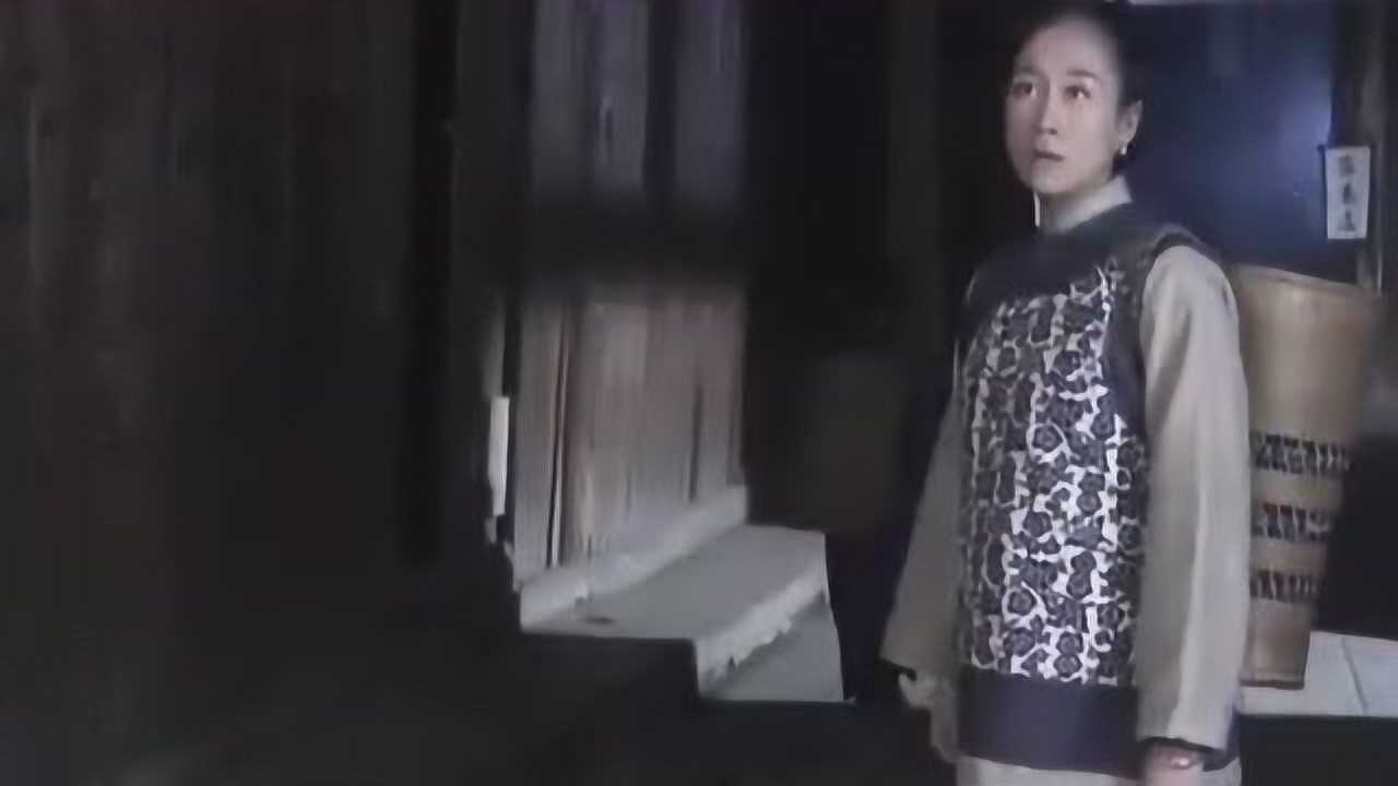 边城汉子：母亲到部队找儿子，却遭兵痞侮辱，真令人心疼！_腾讯视频