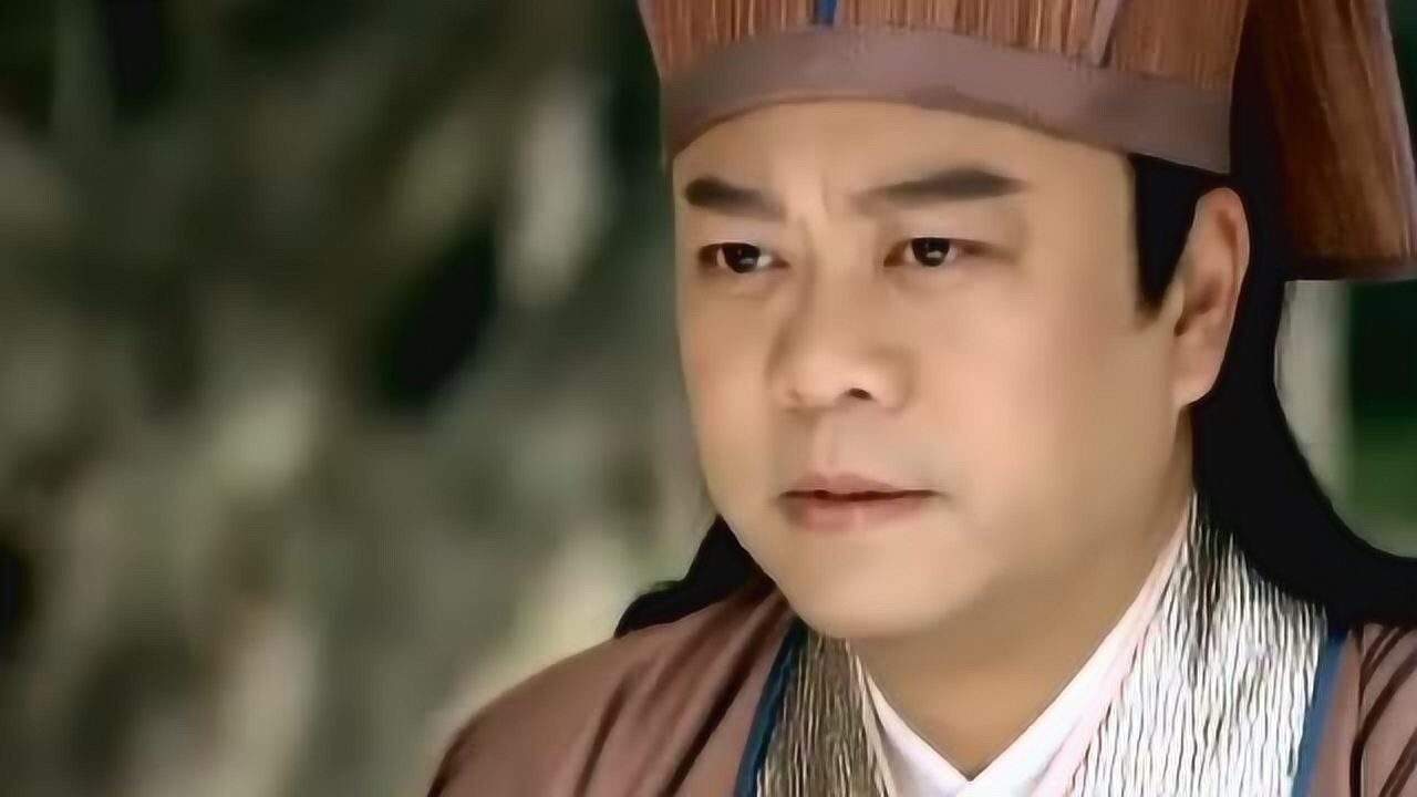 带刀女捕快:欧阳震华跟小男孩儿比赛踢球,也真好意思欺负小孩