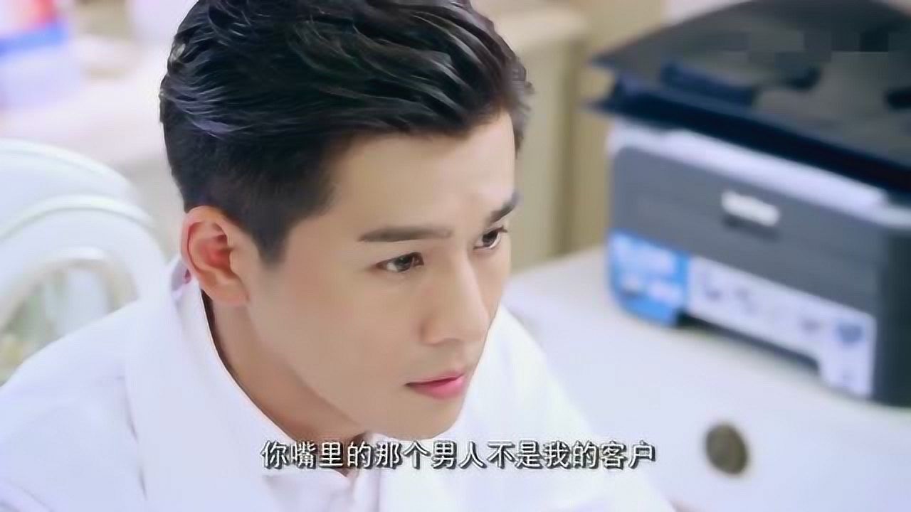 美女一进房间就脱衣服，帅哥无动于衷，美女我想在大点_腾讯视频