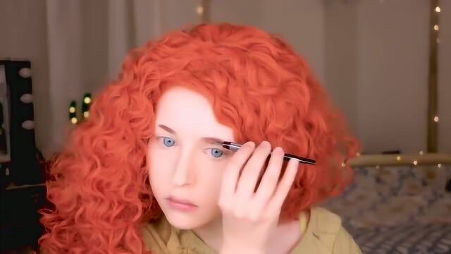 国外女子挑战迪士尼梅里达公主妆容,美妆打扮后你觉得漂亮吗?