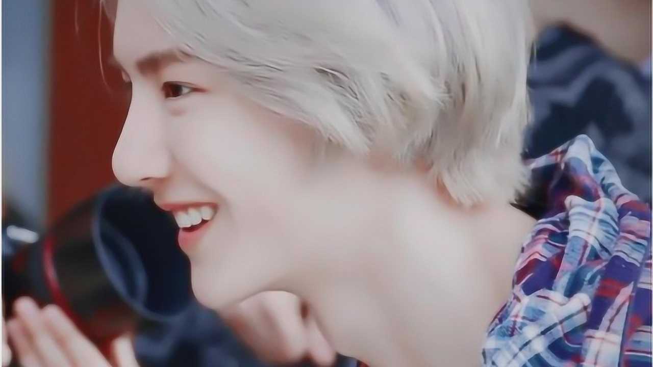 18岁的王一博太撩人!"金发浓妆"侧脸如画,粉丝顿时炸锅