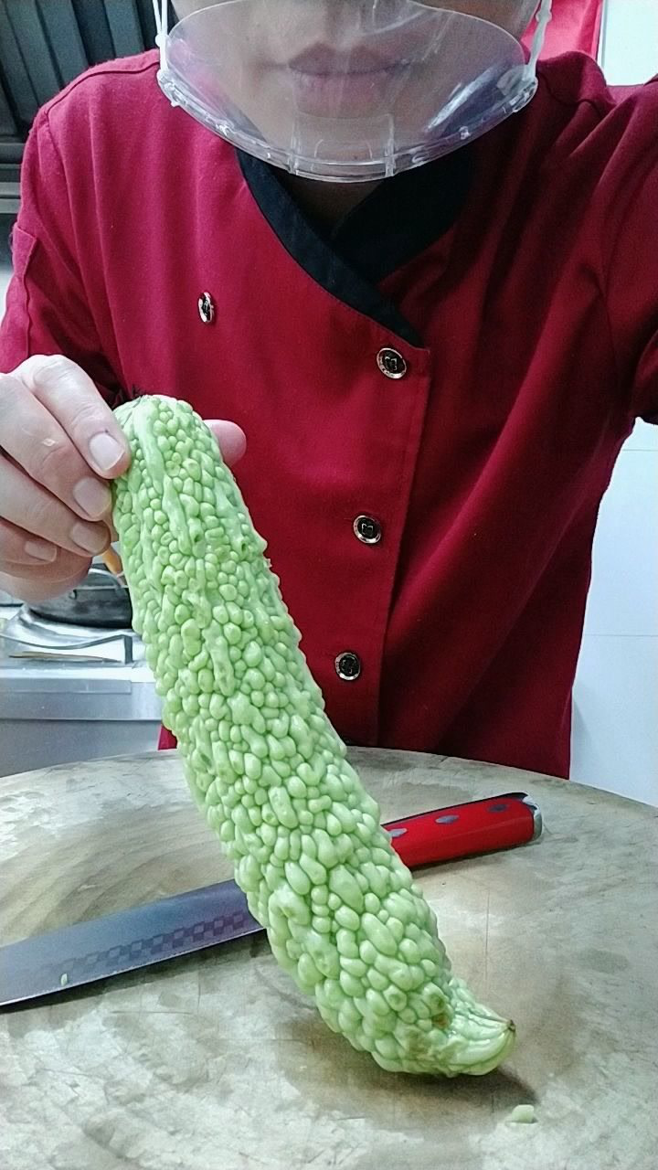 家用苦瓜切法,这方法实用