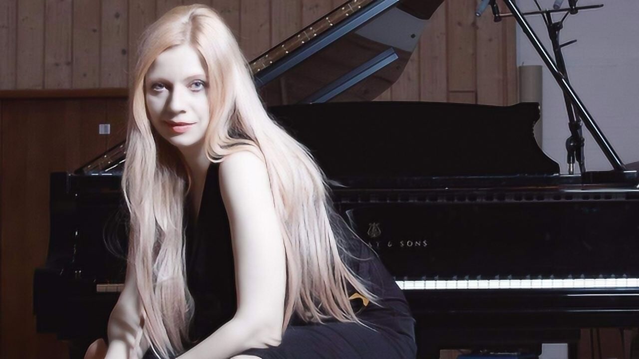 valentina lisitsa瓦伦提娜·李希特萨独奏(肖邦叙事曲)