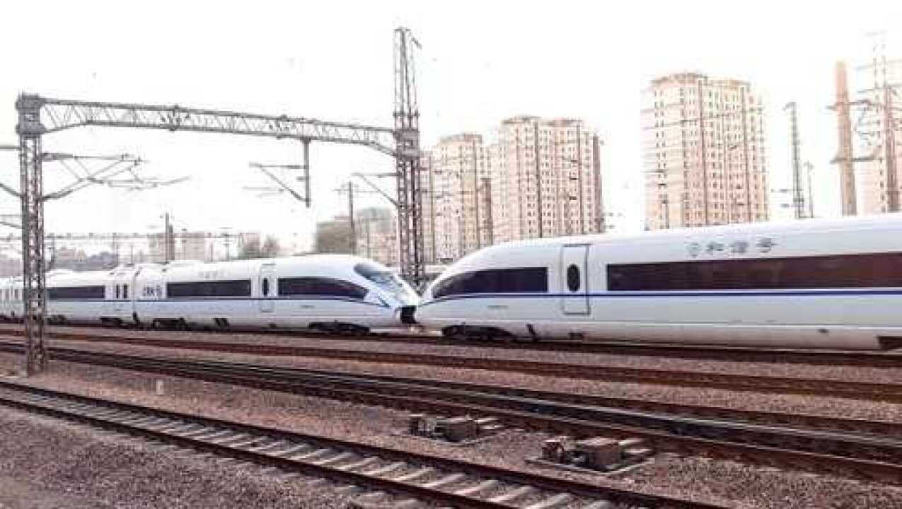 两列和谐号380b组成的重联动车组g1890次由杭州开往郑州东