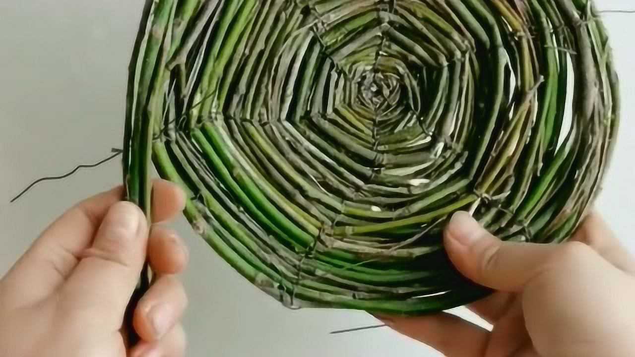 手工diy手工编织,柳树条原来还能编篮子,既可爱又实用!