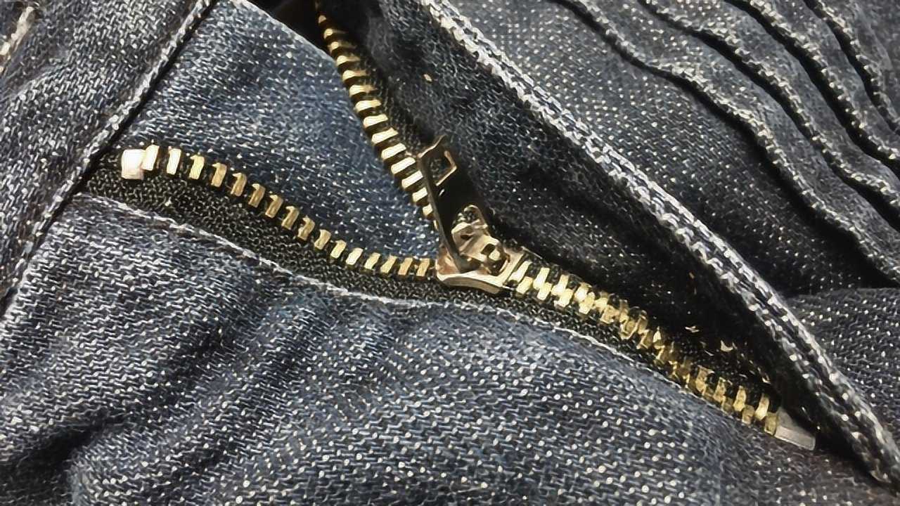 衣服拉链卡住拉不动怎么办？教你一诀窍，拉链立马顺畅又好拉_高清