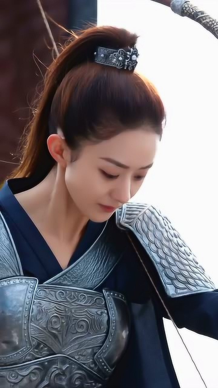 令人惊艳的女扮男装,赵丽颖又飒又美!