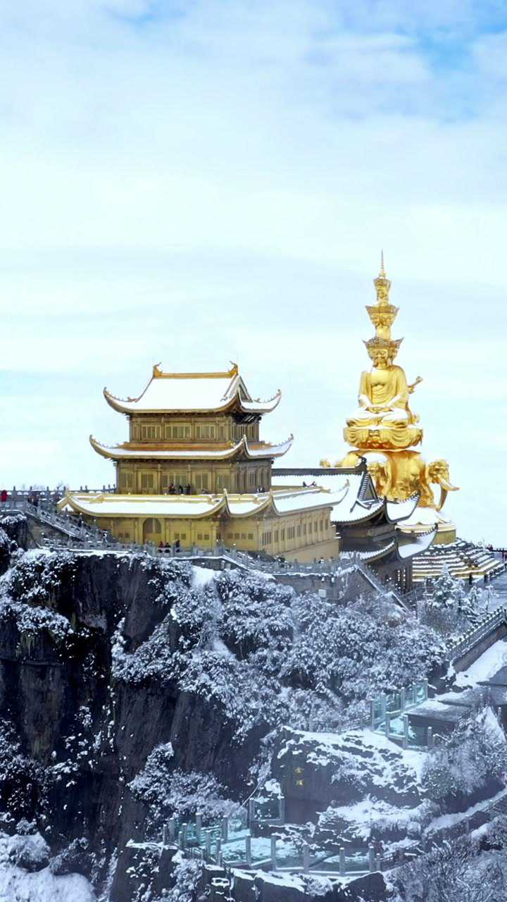 四川峨眉山中国四大佛教名山之一世界文化与自然双重遗产