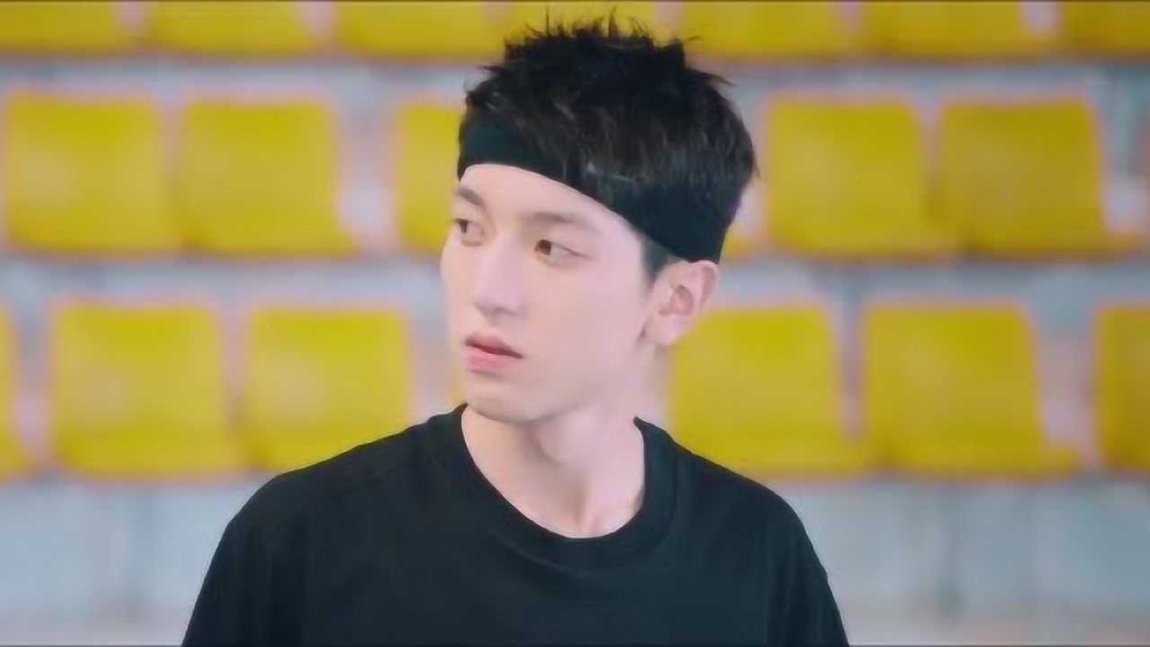 致我们甜甜的小美满谢逸星喜欢朱璐不料朱璐找别人谢逸星吃醋啦